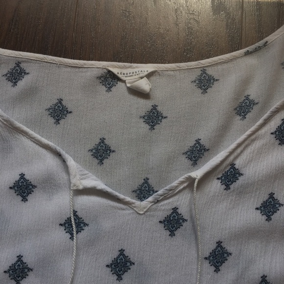 Flowy Peasant Style Blouse - Picture 3 of 3